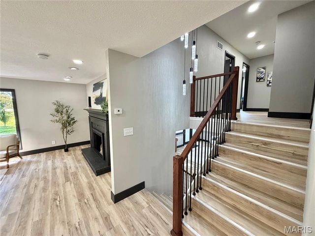 5573 State Route 160, Highland, IL 62249