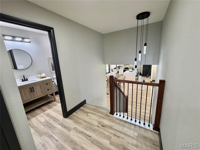 5573 State Route 160, Highland, IL 62249