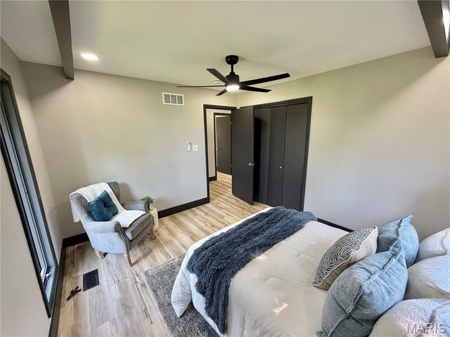 5573 State Route 160, Highland, IL 62249