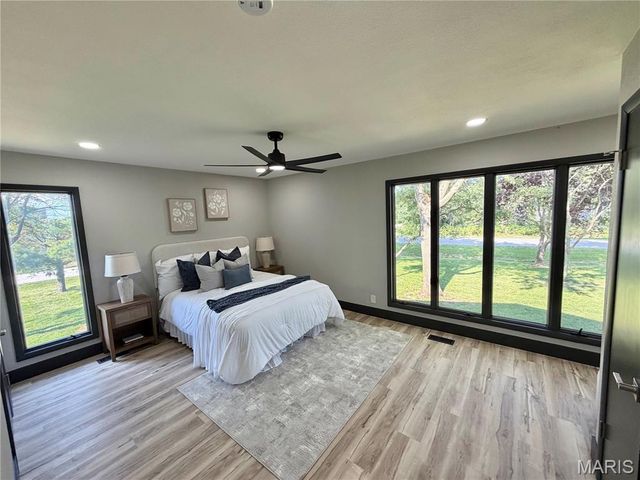 5573 State Route 160, Highland, IL 62249