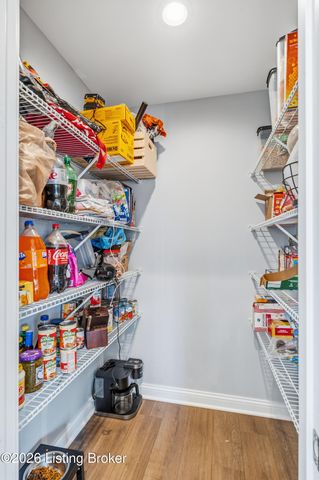 112 River Side Park Ct, Mt Washington, KY 40047