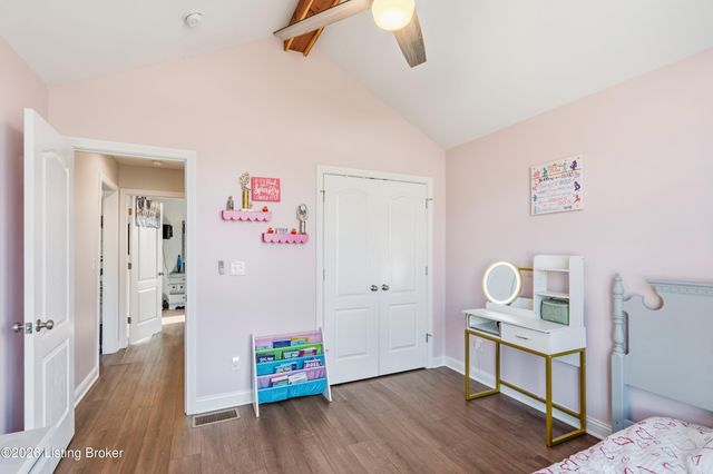 112 River Side Park Ct, Mt Washington, KY 40047