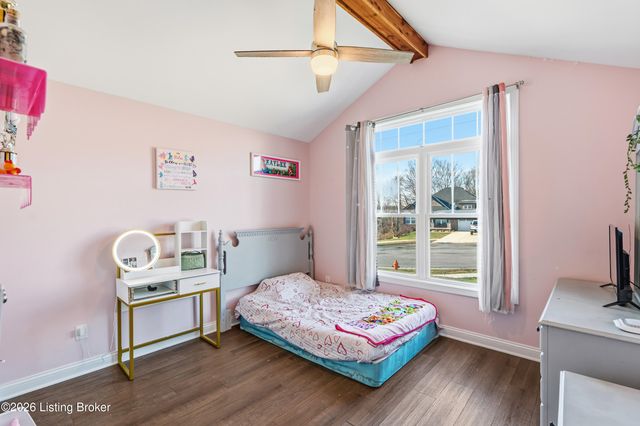 112 River Side Park Ct, Mt Washington, KY 40047