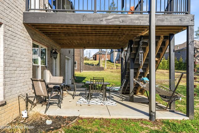 112 River Side Park Ct, Mt Washington, KY 40047