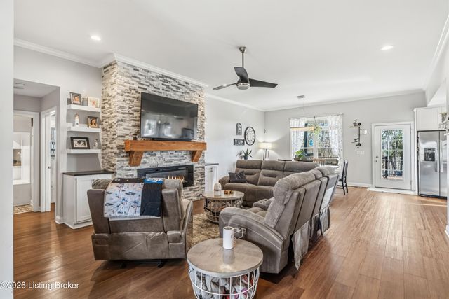 112 River Side Park Ct, Mt Washington, KY 40047