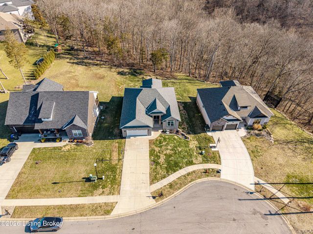 112 River Side Park Ct, Mt Washington, KY 40047