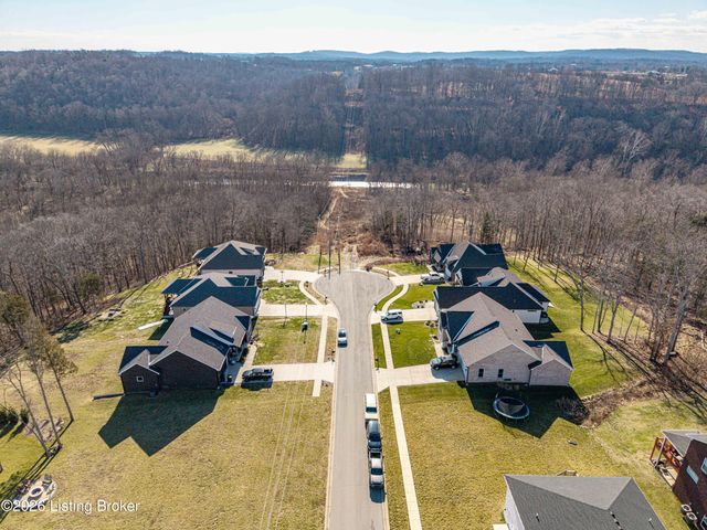 112 River Side Park Ct, Mt Washington, KY 40047