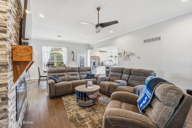 112 River Side Park Ct, Mt Washington, KY 40047