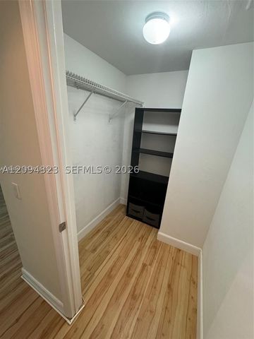 15051 Royal Oaks Ln 701, North Miami, FL 33181