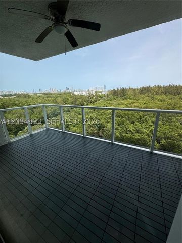 15051 Royal Oaks Ln 701, North Miami, FL 33181