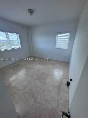 15051 Royal Oaks Ln 701, North Miami, FL 33181