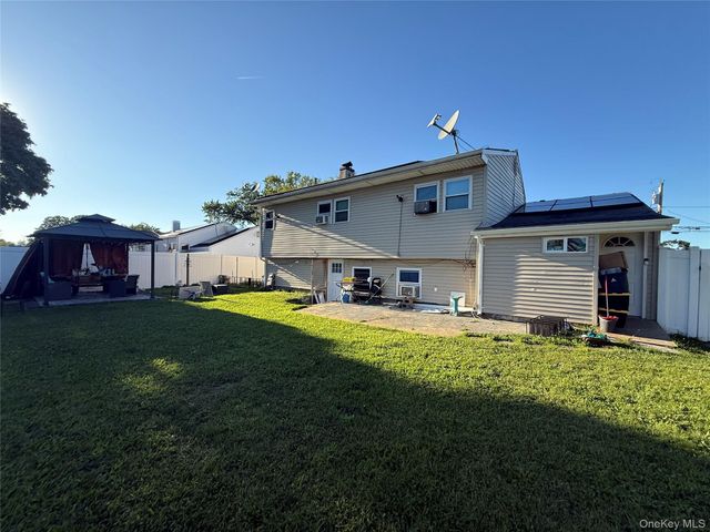 14 Harrison Street, Brentwood, NY 11717