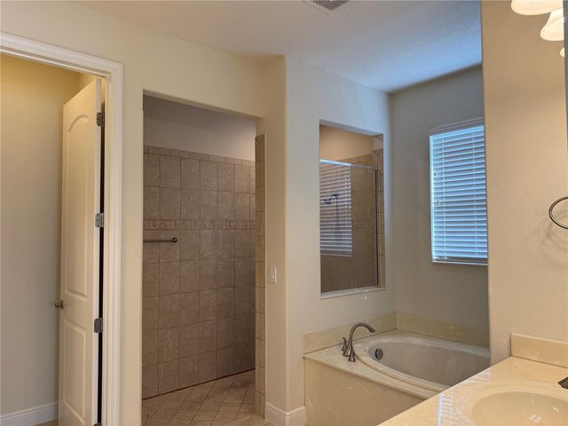 2740 SWOOP CIRCLE, Kissimmee, FL 34741