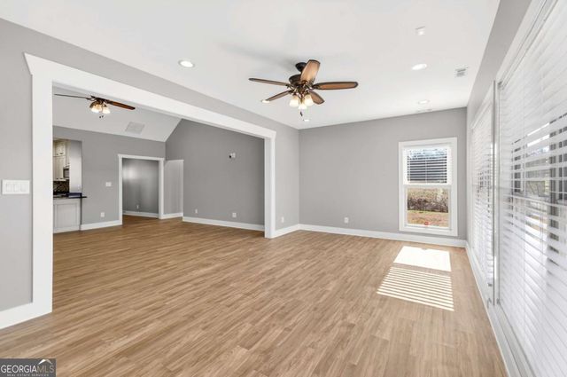 10 Last Street, Moreland, GA 30259