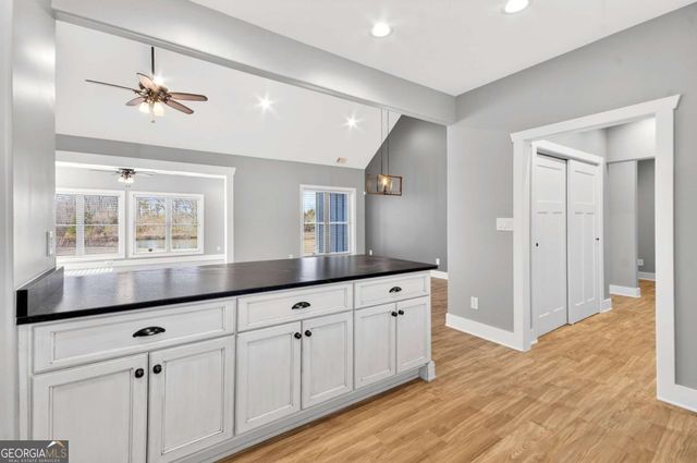 10 Last Street, Moreland, GA 30259