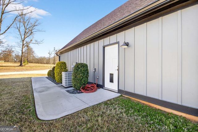 10 Last Street, Moreland, GA 30259