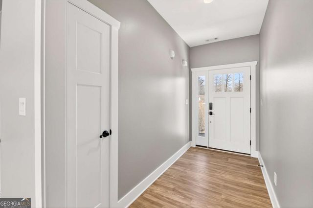 10 Last Street, Moreland, GA 30259