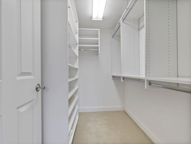 4 Farmer Road 4, Milton, MA 02186