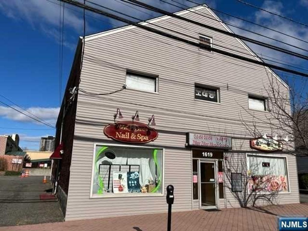 1619 Palisade Avenue 2nd Floor, Fort Lee, NJ 07024
