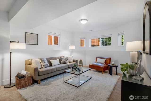 2 109th Place SE, Everett, WA 98208