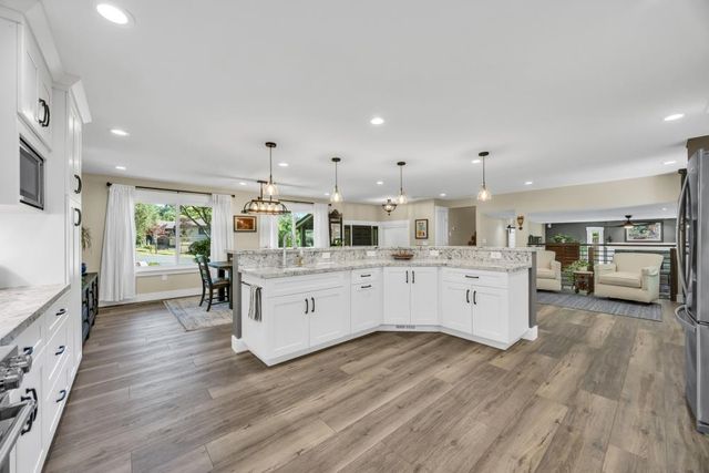 7650 Heather Rd, Fair Oaks, CA 95628