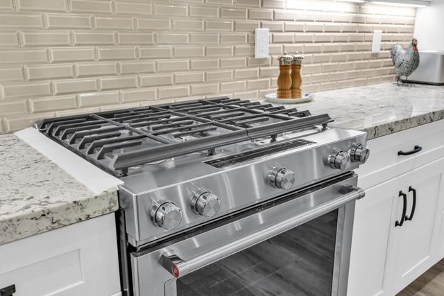 7650 Heather Rd, Fair Oaks, CA 95628