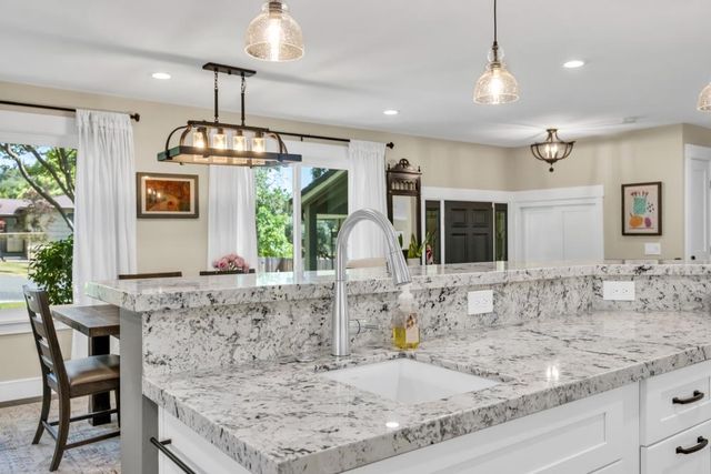 7650 Heather Rd, Fair Oaks, CA 95628