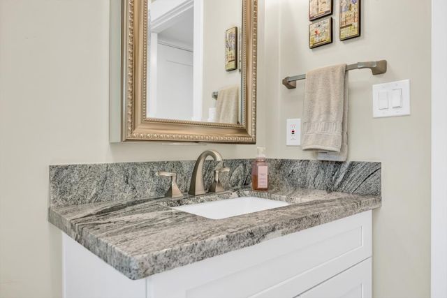 7650 Heather Rd, Fair Oaks, CA 95628