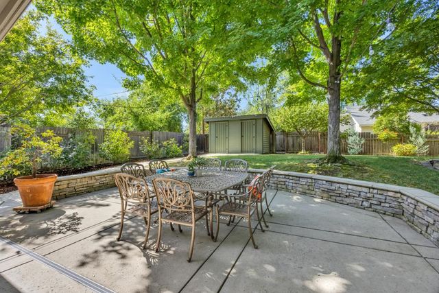 7650 Heather Rd, Fair Oaks, CA 95628