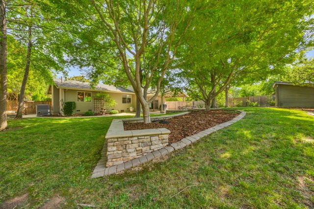 7650 Heather Rd, Fair Oaks, CA 95628