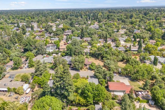 7650 Heather Rd, Fair Oaks, CA 95628