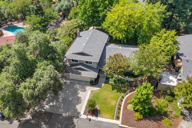 7650 Heather Rd, Fair Oaks, CA 95628