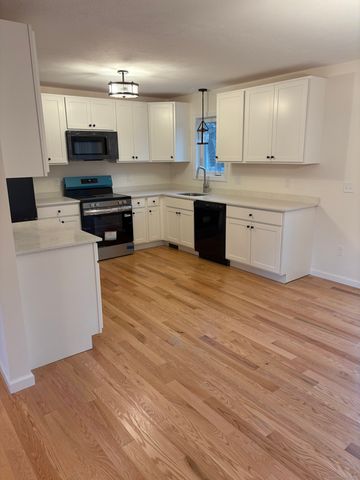 1300 OLD COLCHESTER Road, Montville, CT 06382