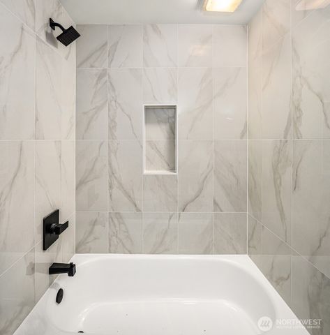 11726 10th Avenue S, Seattle, WA 98168