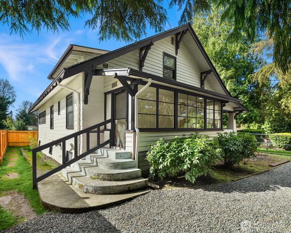 11726 10th Avenue S, Seattle, WA 98168