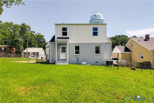 324 S 12th Ave, Hopewell, VA 23860