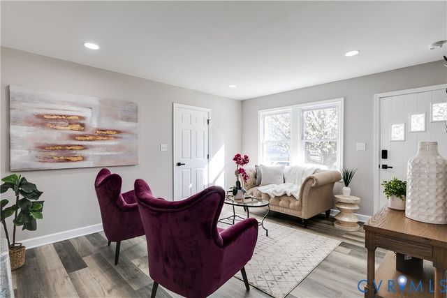 324 S 12th Ave, Hopewell, VA 23860