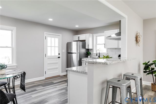 324 S 12th Ave, Hopewell, VA 23860