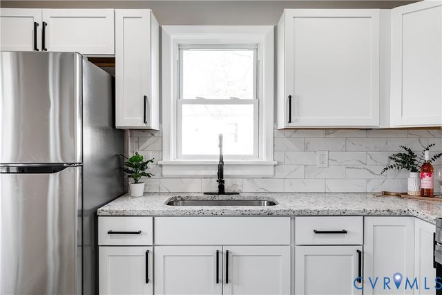 324 S 12th Ave, Hopewell, VA 23860