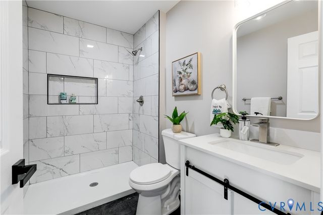 324 S 12th Ave, Hopewell, VA 23860