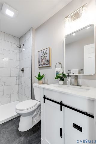 324 S 12th Ave, Hopewell, VA 23860