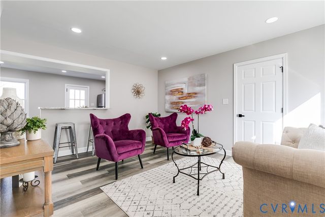 324 S 12th Ave, Hopewell, VA 23860