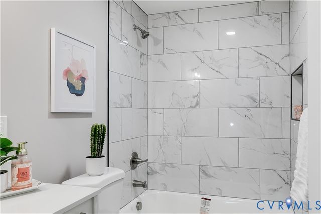 324 S 12th Ave, Hopewell, VA 23860