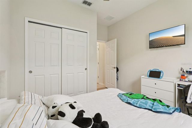 1418 FLATWOOD STREET, St Cloud, FL 34771