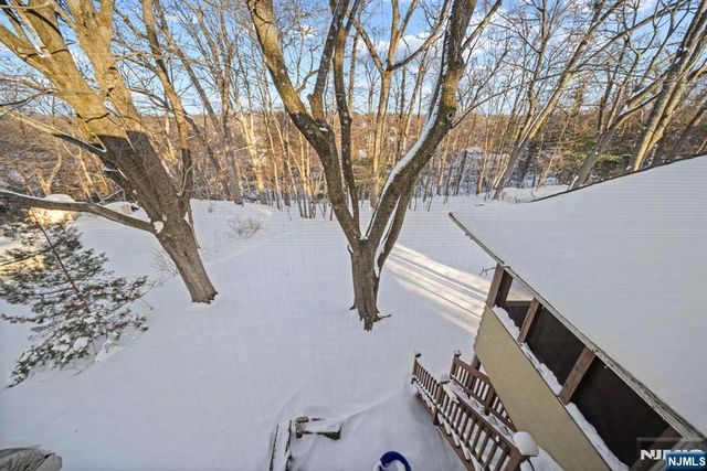 212 Spruce Street, Midland Park, NJ 07432