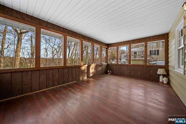 212 Spruce Street, Midland Park, NJ 07432