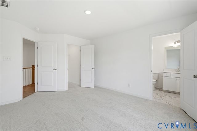 4013 Robins Ridge Dr, Moseley, VA 23120