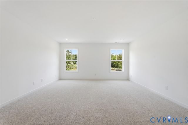 4013 Robins Ridge Dr, Moseley, VA 23120