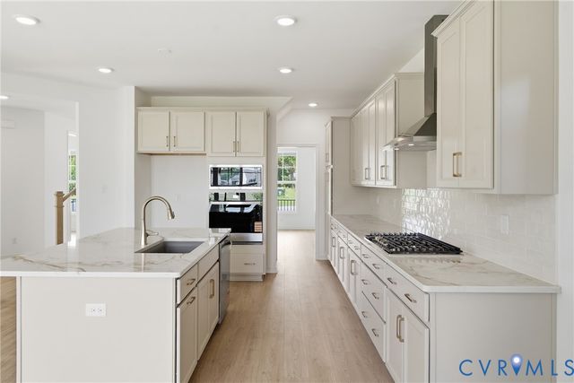4013 Robins Ridge Dr, Moseley, VA 23120