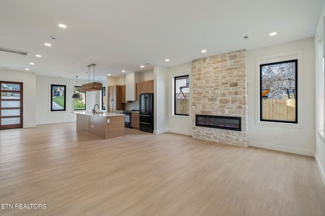 7808 S Northshore Drive, Knoxville, TN 37919